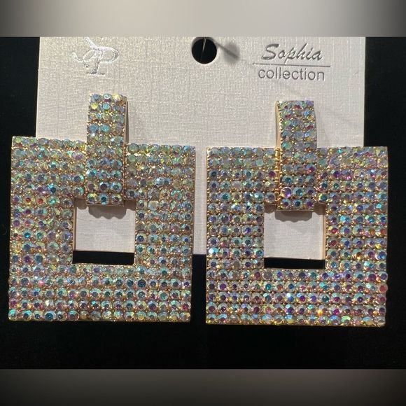 NWT Gorgeous AB Rhinestone Square Pierced Earrings Bridal, Pageant, Holiday - Picture 1 of 10